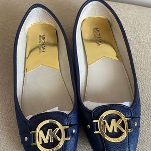 Micheal Kors ballet flats